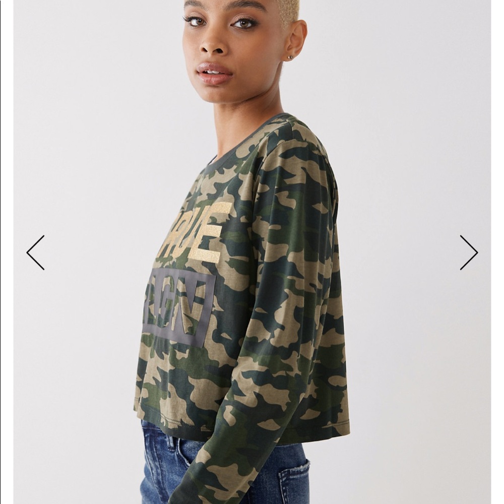 TRUE RELIGION | LONG SLEEVE LOGO CROP TEE - Picture 2 of 2